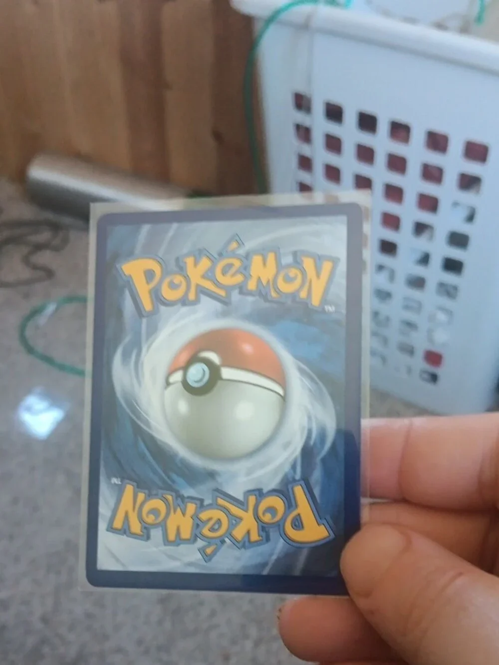 Pokemon Kecleon Holographic Card - Green